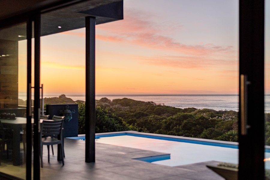 4 Bedroom Property for Sale in Keurbooms Western Cape